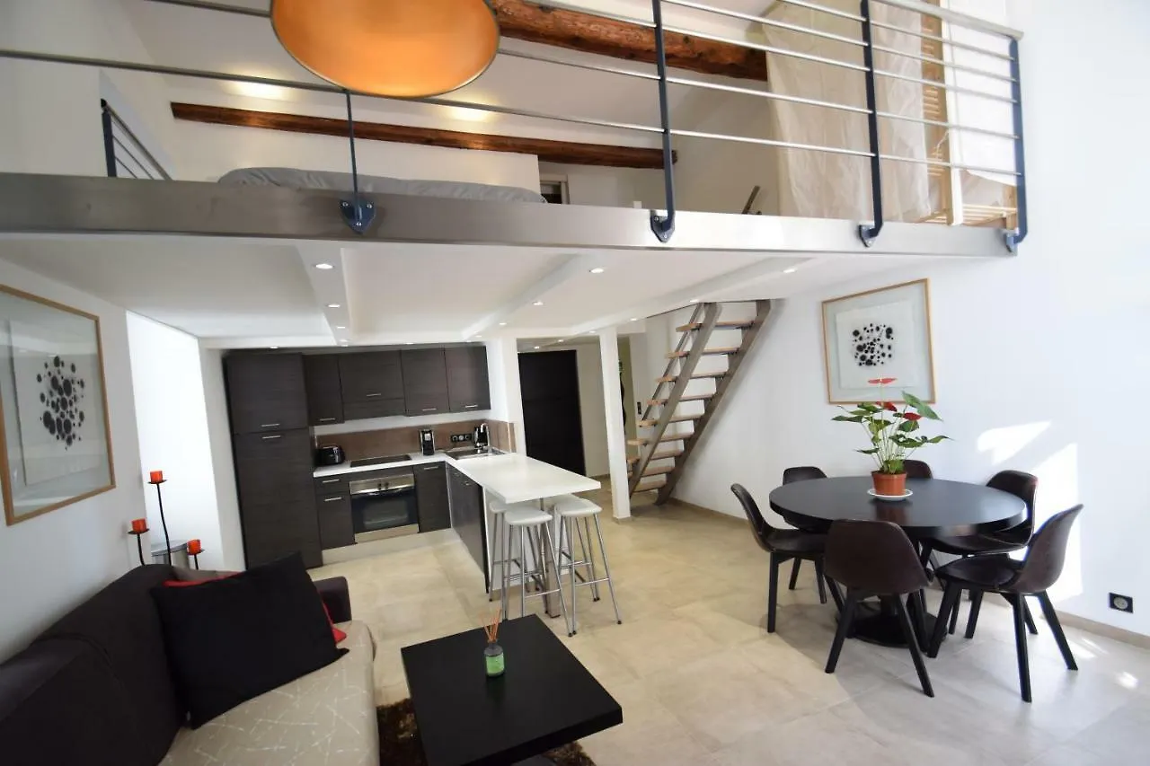 Jade Duplex - No Better Location In Nice contacts
